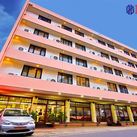 โรงแรมเอ็กเซลเลนซี่ Kochi ภายนอก รูปภาพ